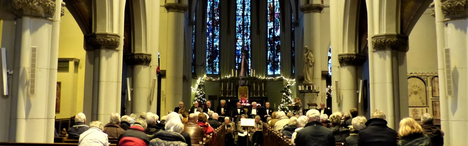 Foto van koor van ABZ in kerk in Vleuten